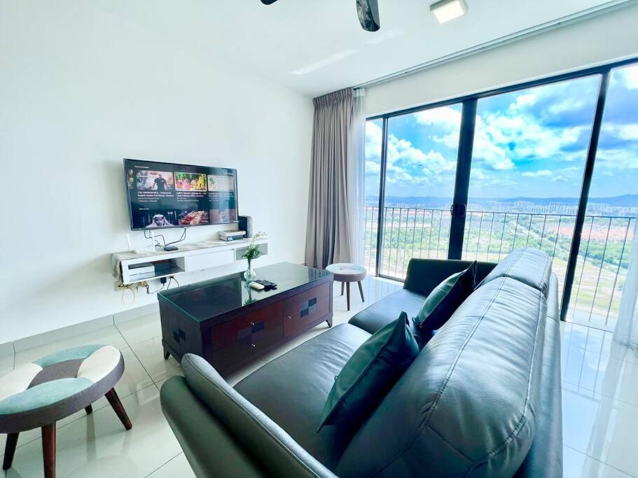 Apartment T1 Cozy 1-10pax 2room Trefoil Smart Tv Wifi Setia Alam
