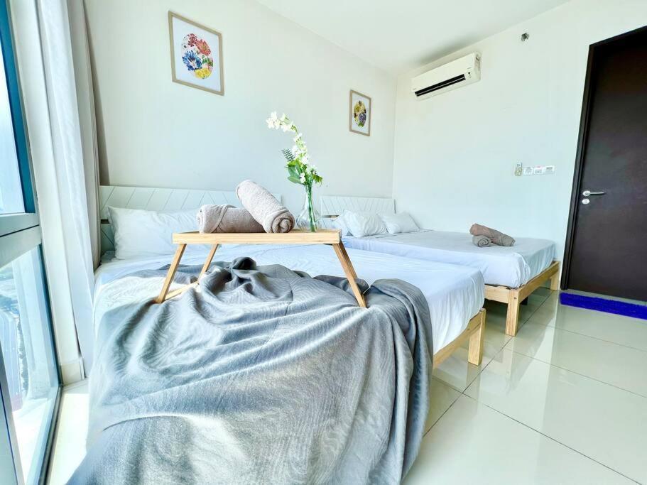 T1 Cozy 1-10pax 2room Trefoil Smart Tv Wifi Setia Alam